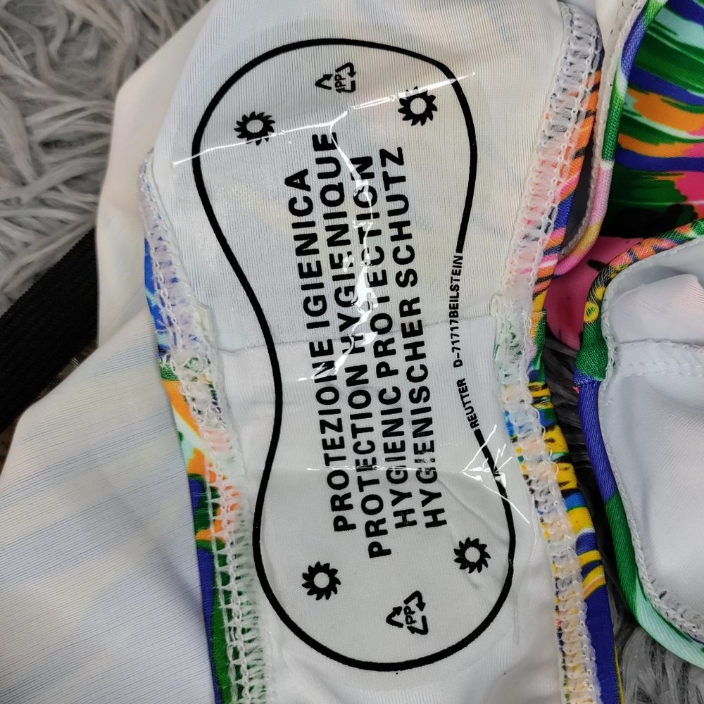 Tropical Print Two Piece Bikini - Picture 7 of 7